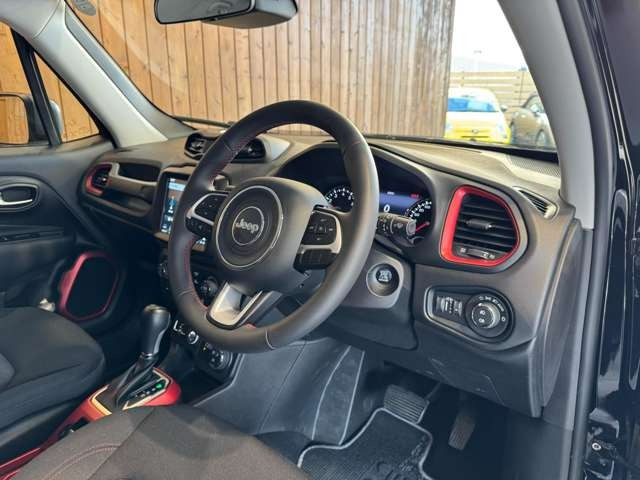 レネゲード トレイルホーク