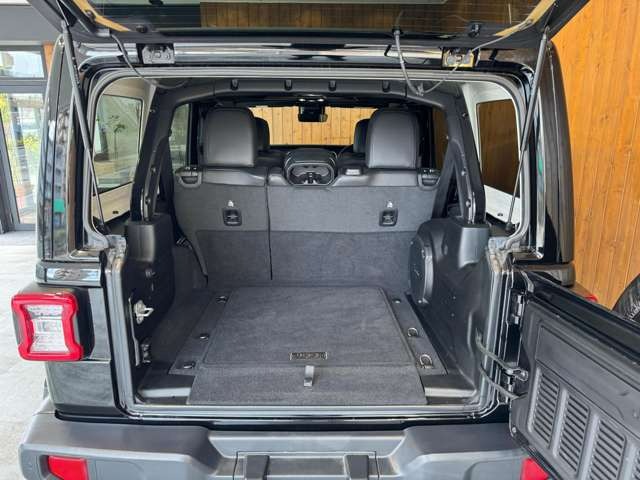 ラングラー アンリミテッド サハラ