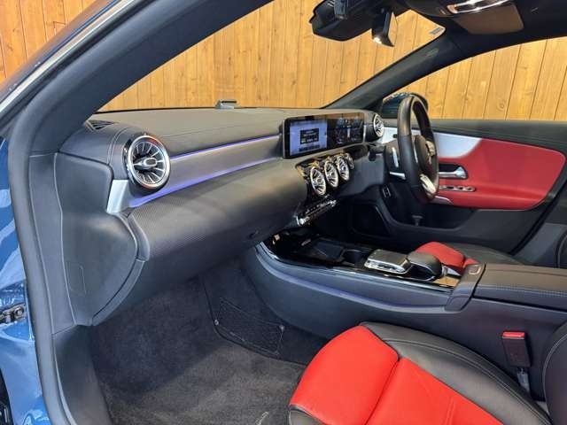 CLAクラス CLA200d AMGライン