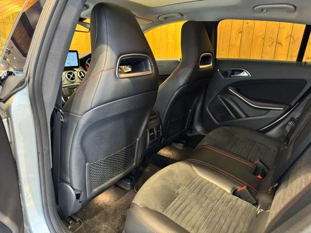 CLAシューティングブレーク CLA180 AMGスタイル