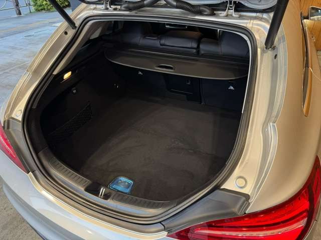 CLAシューティングブレーク CLA180 AMGスタイル