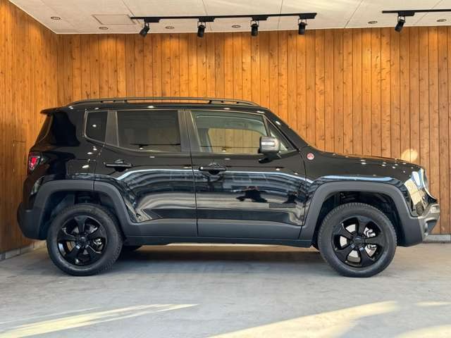 レネゲード トレイルホーク