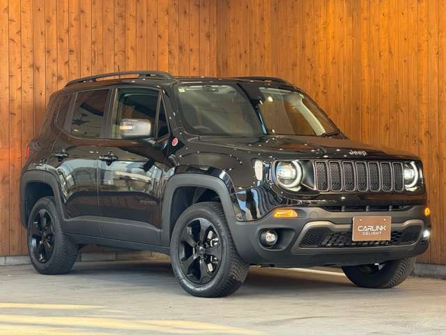 レネゲード トレイルホーク 294.5万円