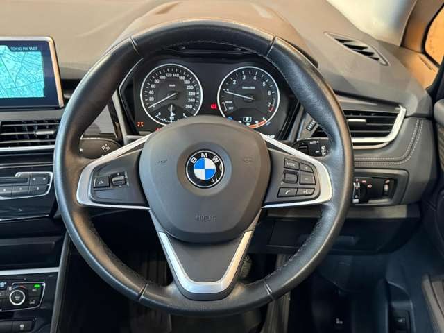 2シリーズグランツアラー 218i ラグジュアリー