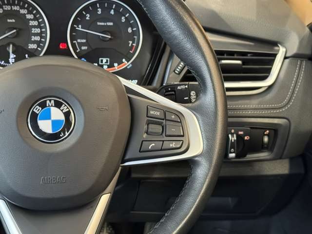 2シリーズグランツアラー 218i ラグジュアリー