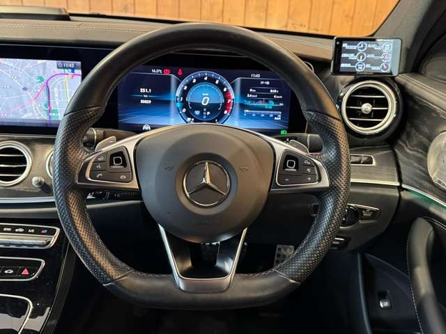 Eクラス E200 アバンギャルド スポーツ