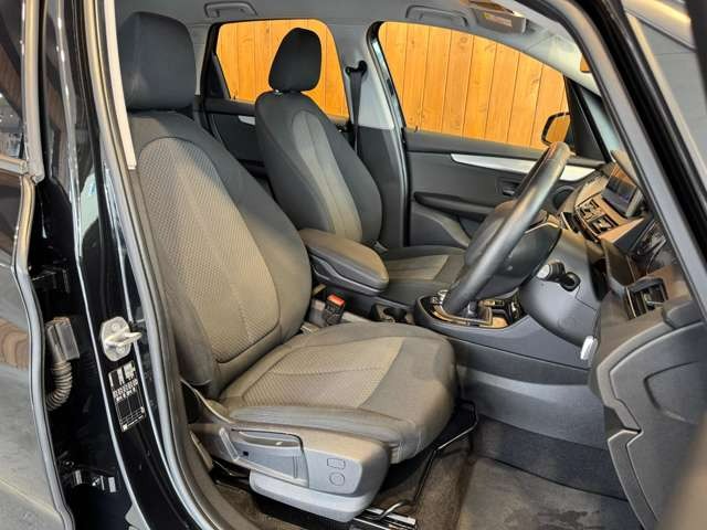 2シリーズアクティブツアラー 218i DCT