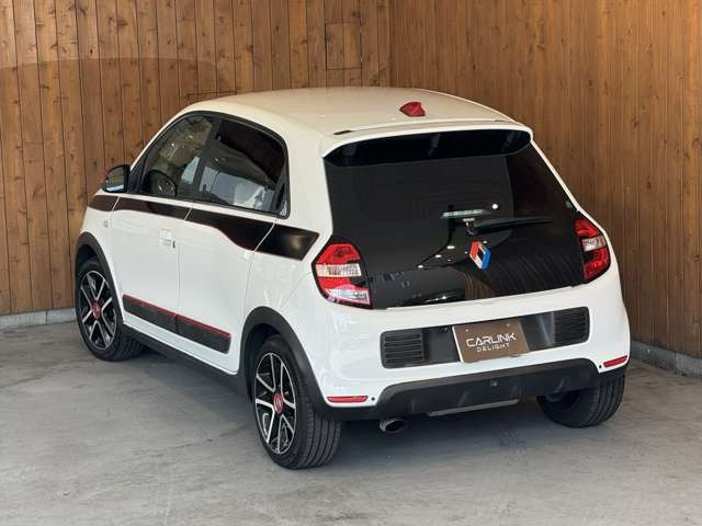 トゥインゴ パックスポール　50台限定車