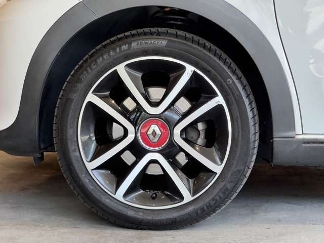 トゥインゴ パックスポール　50台限定車