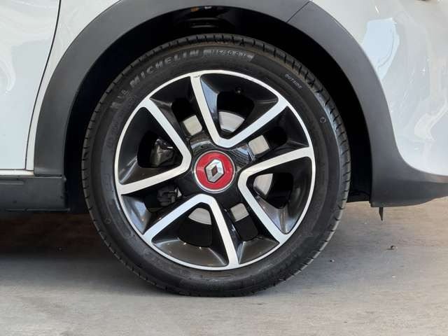 トゥインゴ パックスポール　50台限定車