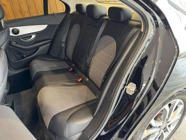 Cクラス C180 アバンギャルド　レーダーセーフティーPKG