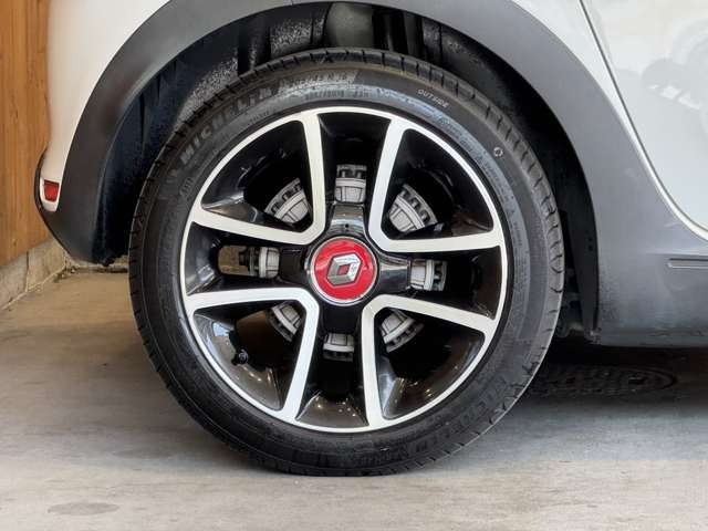 トゥインゴ パックスポール　50台限定車