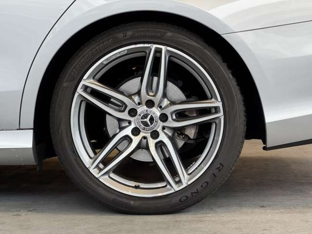 Eクラス E200 アバンギャルド スポーツ