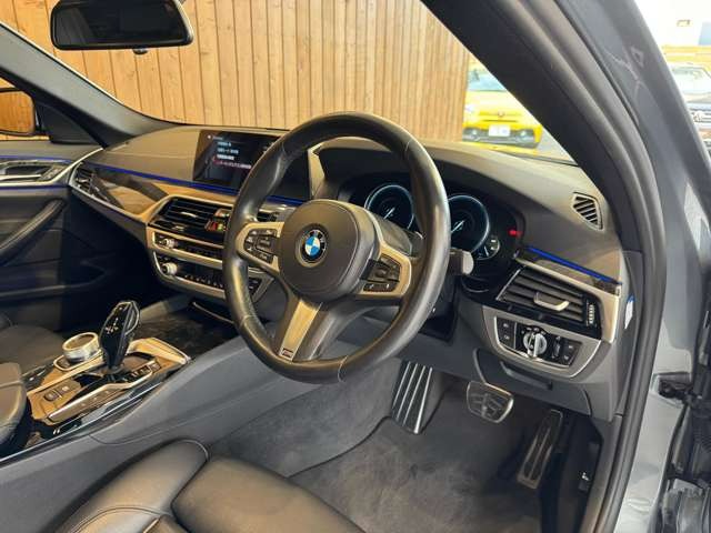 5シリーズ 530e iパフォーマンス Mスポーツ