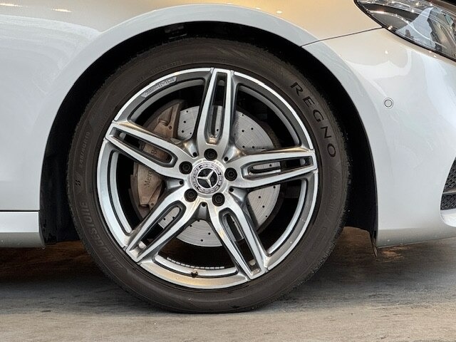 Eクラス E200 アバンギャルド スポーツ