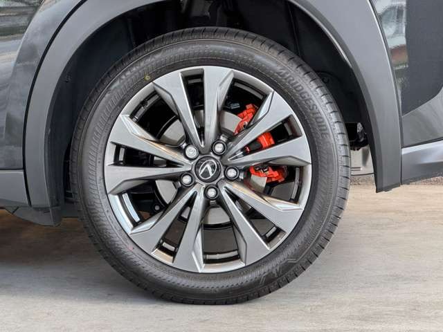 UX 300h Fスポーツ