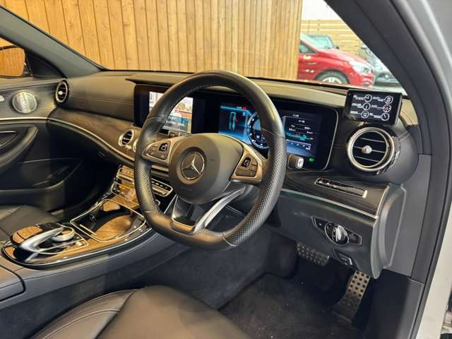 Eクラス E200 アバンギャルド スポーツ