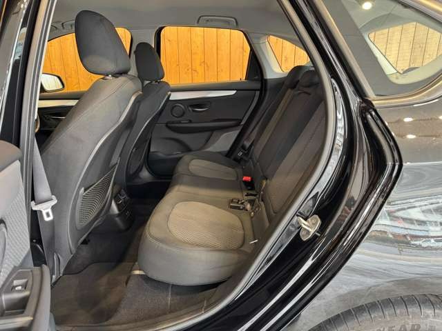 2シリーズアクティブツアラー 218i DCT