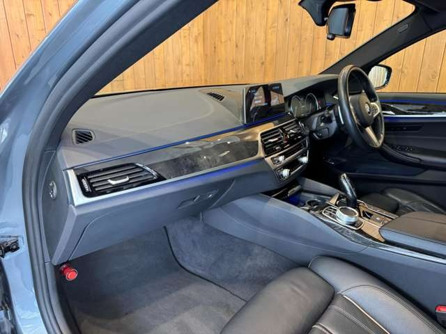 5シリーズ 530e iパフォーマンス Mスポーツ