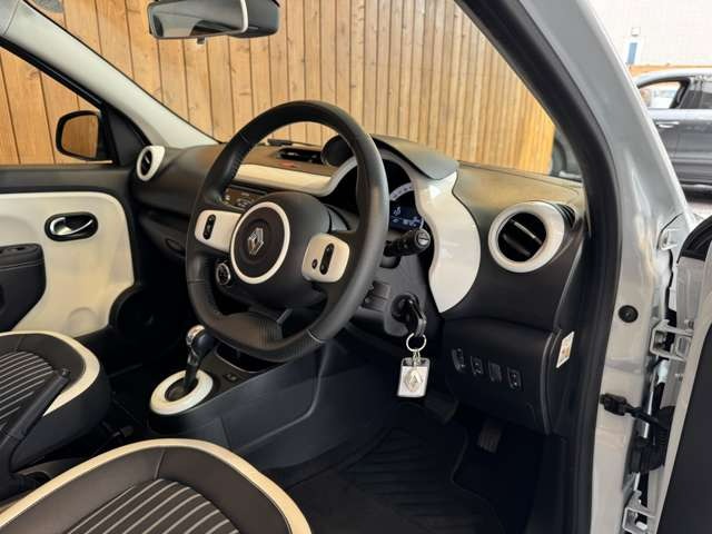 トゥインゴ インテンス キャンバストップ リミテ