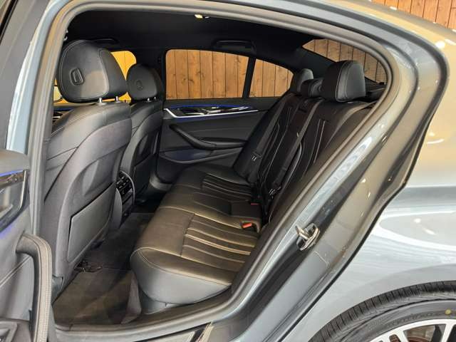 5シリーズ 530e iパフォーマンス Mスポーツ