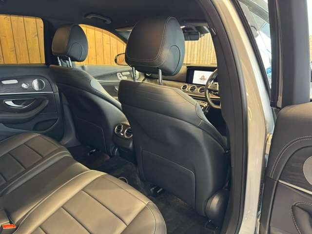 Eクラス E200 アバンギャルド スポーツ