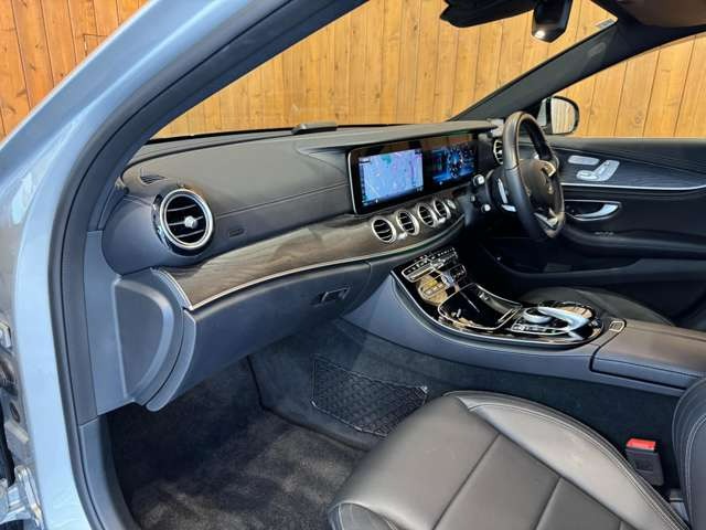 Eクラス E200 アバンギャルド スポーツ