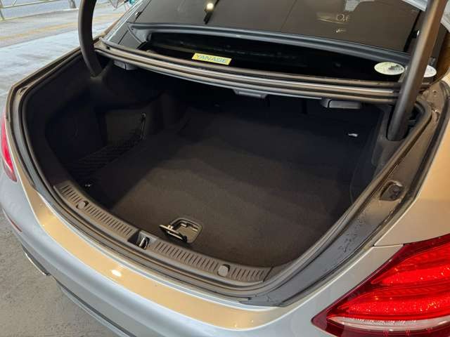 Eクラス E200 アバンギャルド スポーツ