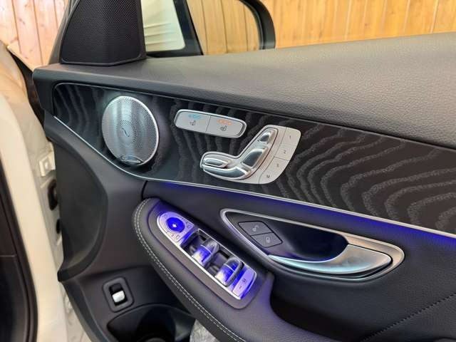 Cクラス C200 ローレウス エディション (BSG搭載モデル) 