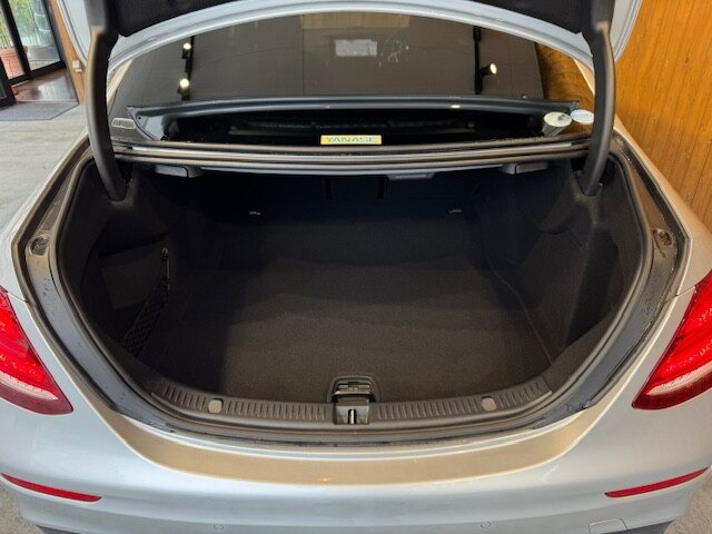 Eクラス E200 アバンギャルド スポーツ