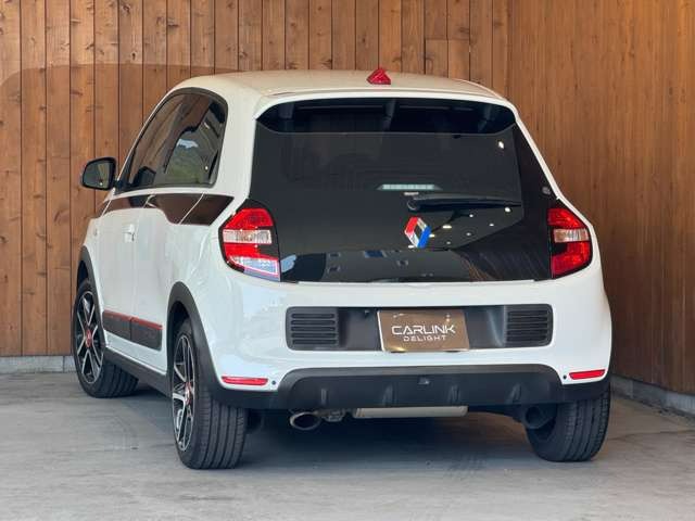 トゥインゴ パックスポール　50台限定車