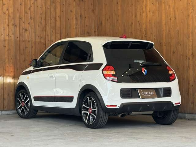 トゥインゴ パックスポール　50台限定車