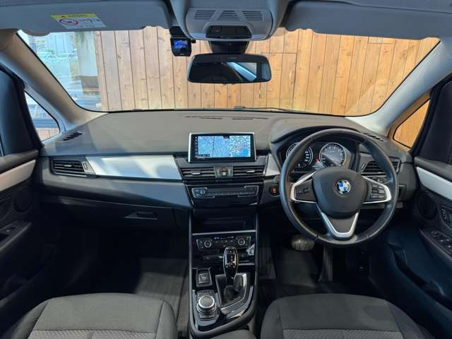 2シリーズアクティブツアラー 218i DCT