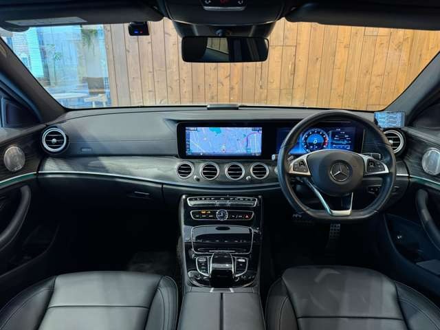 Eクラス E200 アバンギャルド スポーツ