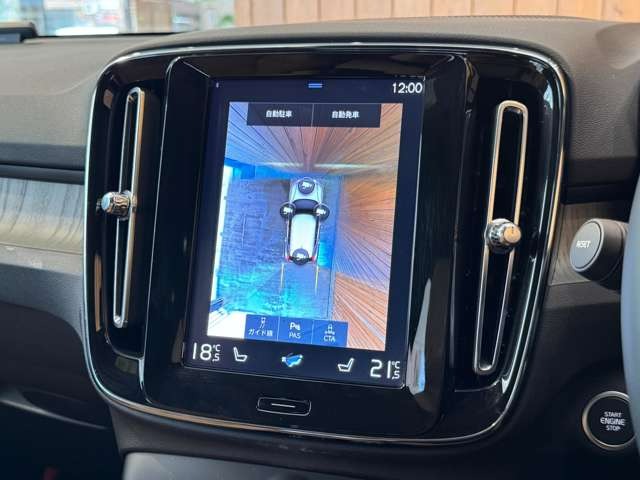 XC40 B4 AWD インスクリプション