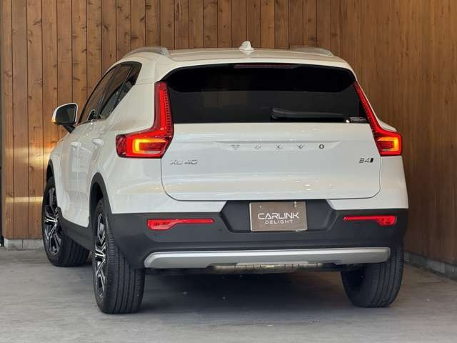 XC40 B4 AWD インスクリプション