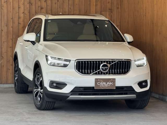 XC40 B4 AWD インスクリプション