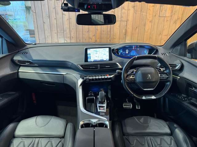 3008 GT ブルーHDi