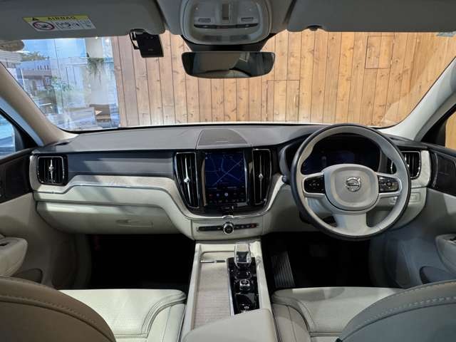 XC60 リチャージ プラグインハイブリッドT6