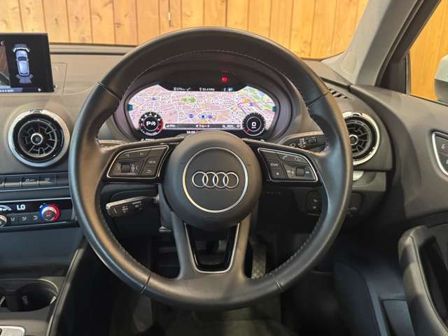 A3 スポーツバック 30 TFSI シグネチャー エディション