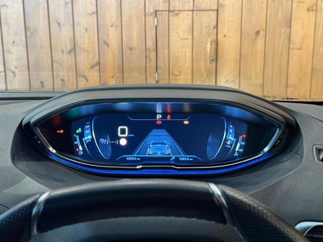 3008 GT ブルーHDi