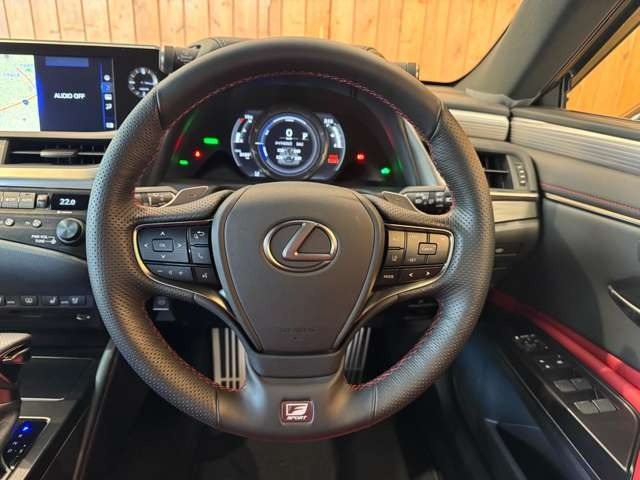 ES 300h Fスポーツ