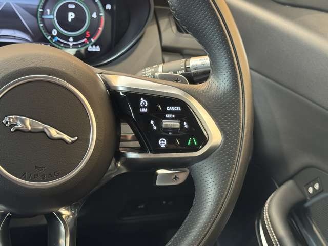 Eペイス Rダイナミック S 2.0L D200