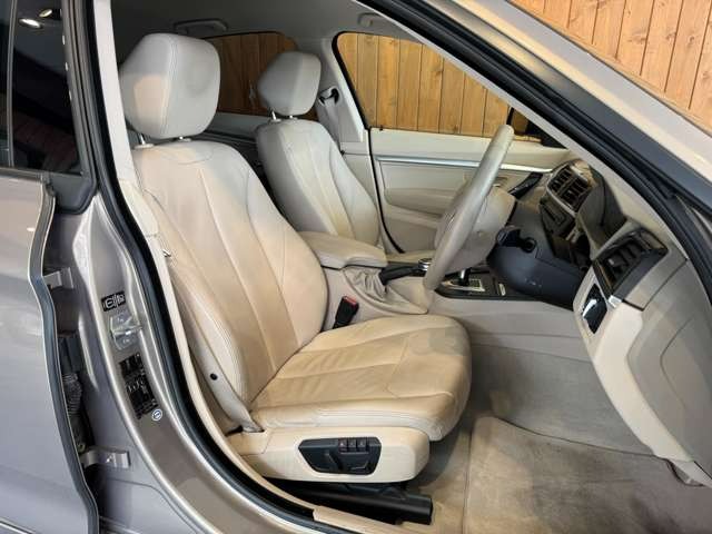 3シリーズグランツーリスモ 320i モダン