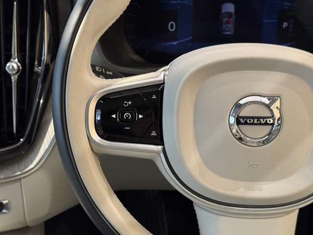 XC60 リチャージ プラグインハイブリッドT6