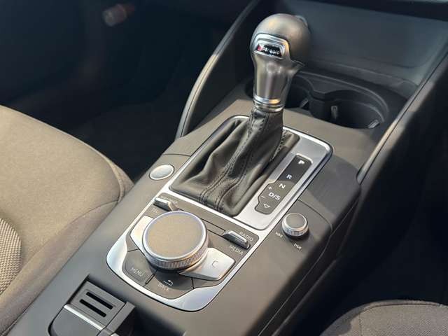 A3セダン 30 TFSI