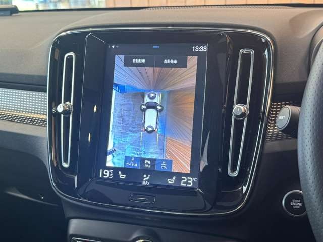 XC40 T5 AWD Rデザイン