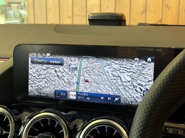 GLAクラス GLA200 d 4マチック AMGラインパッケージ