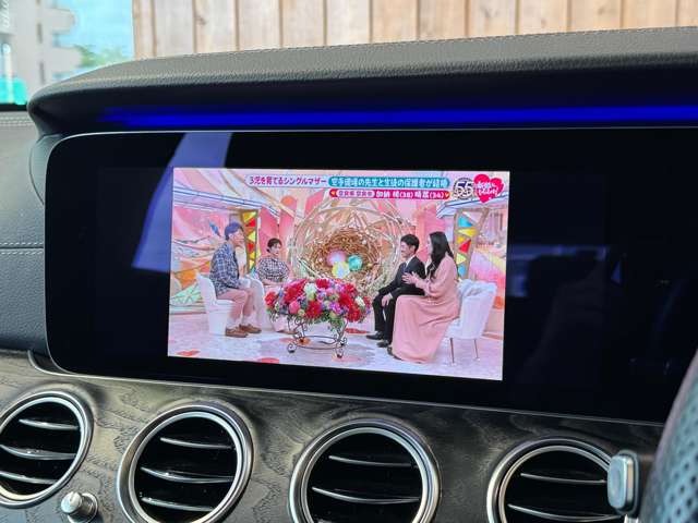 Eクラスワゴン E200 スポーツ (BSG搭載モデル)