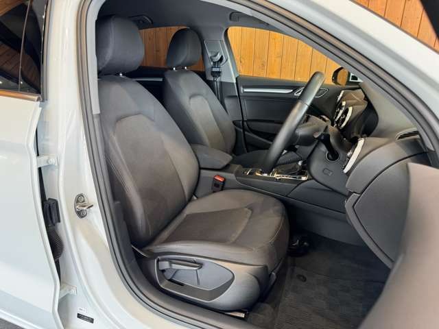 A3セダン 30 TFSI